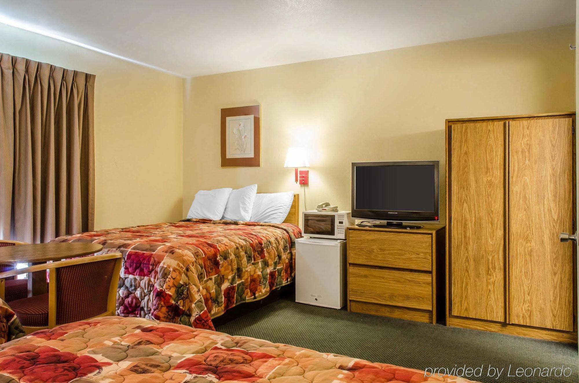 Relax Inn Lewisburg Bagian luar foto