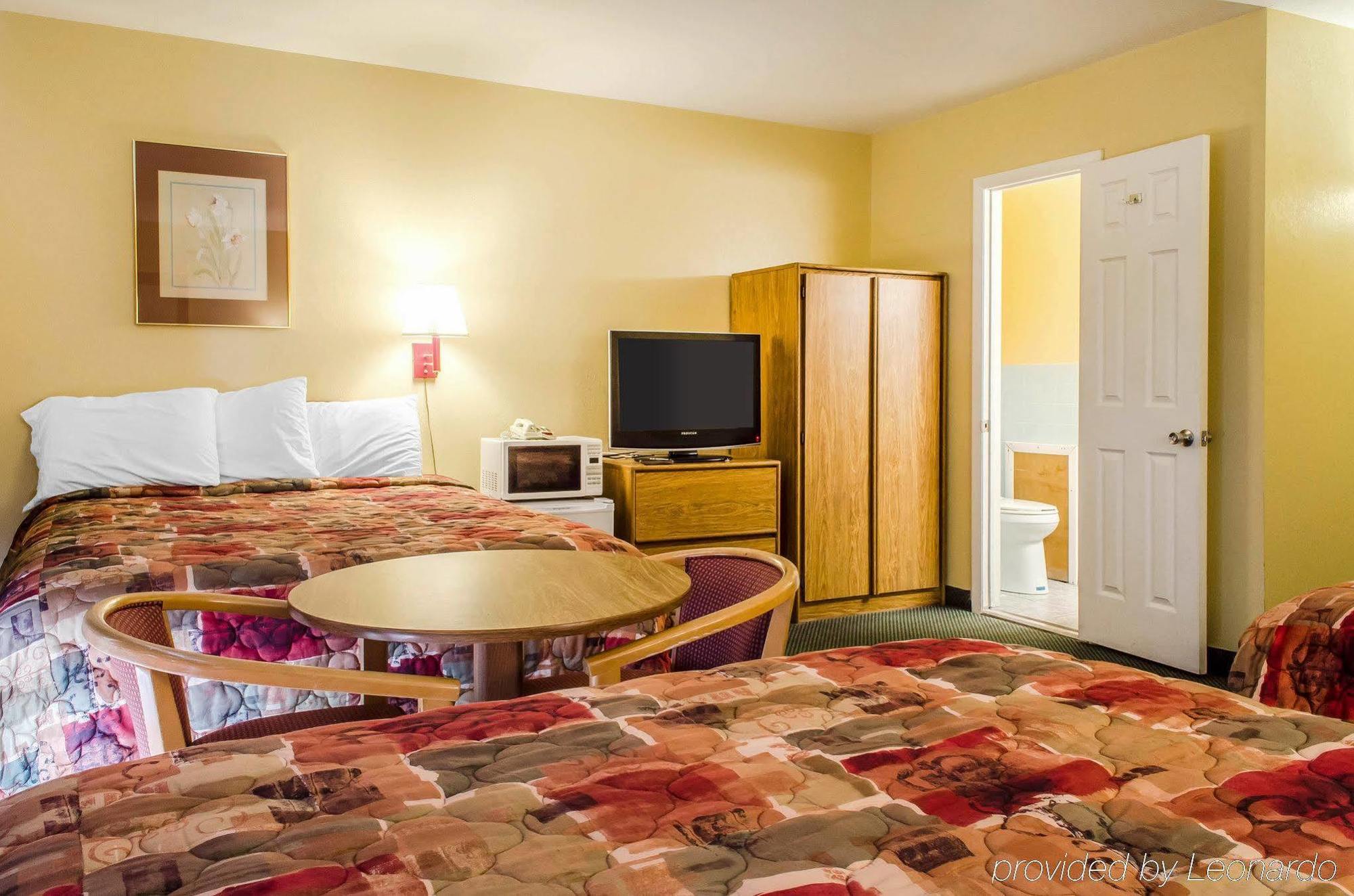 Relax Inn Lewisburg Bagian luar foto