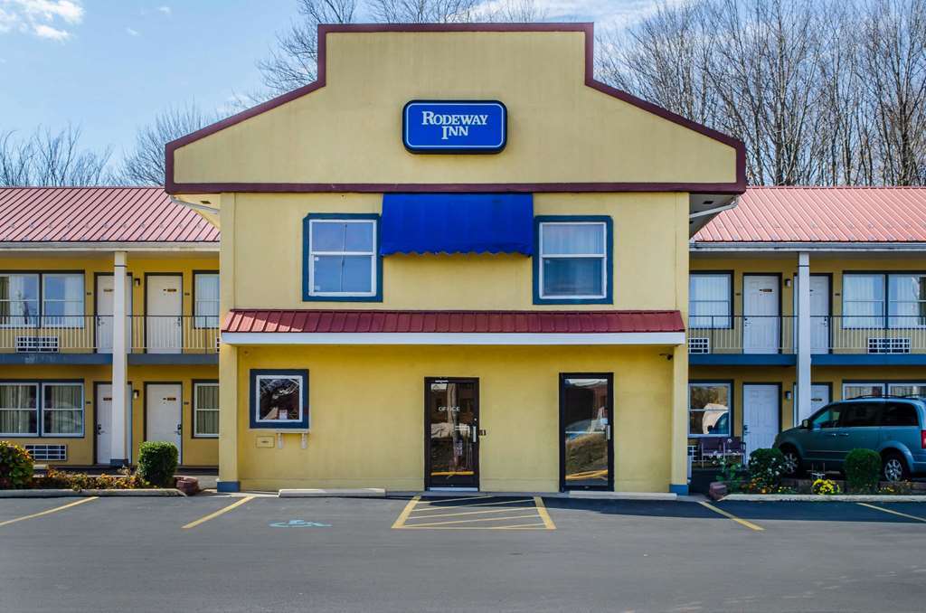 Relax Inn Lewisburg Bagian luar foto