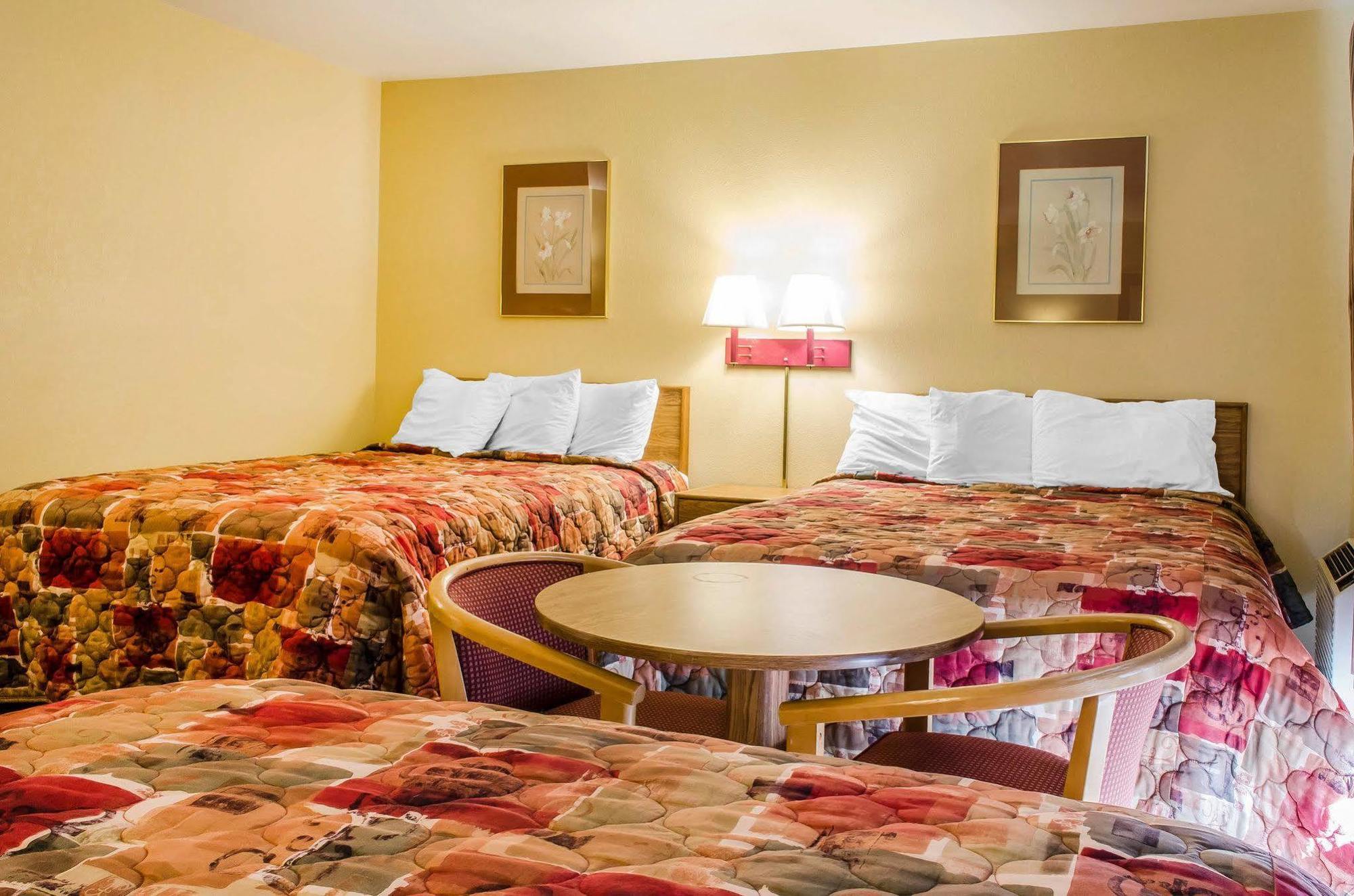 Relax Inn Lewisburg Bagian luar foto